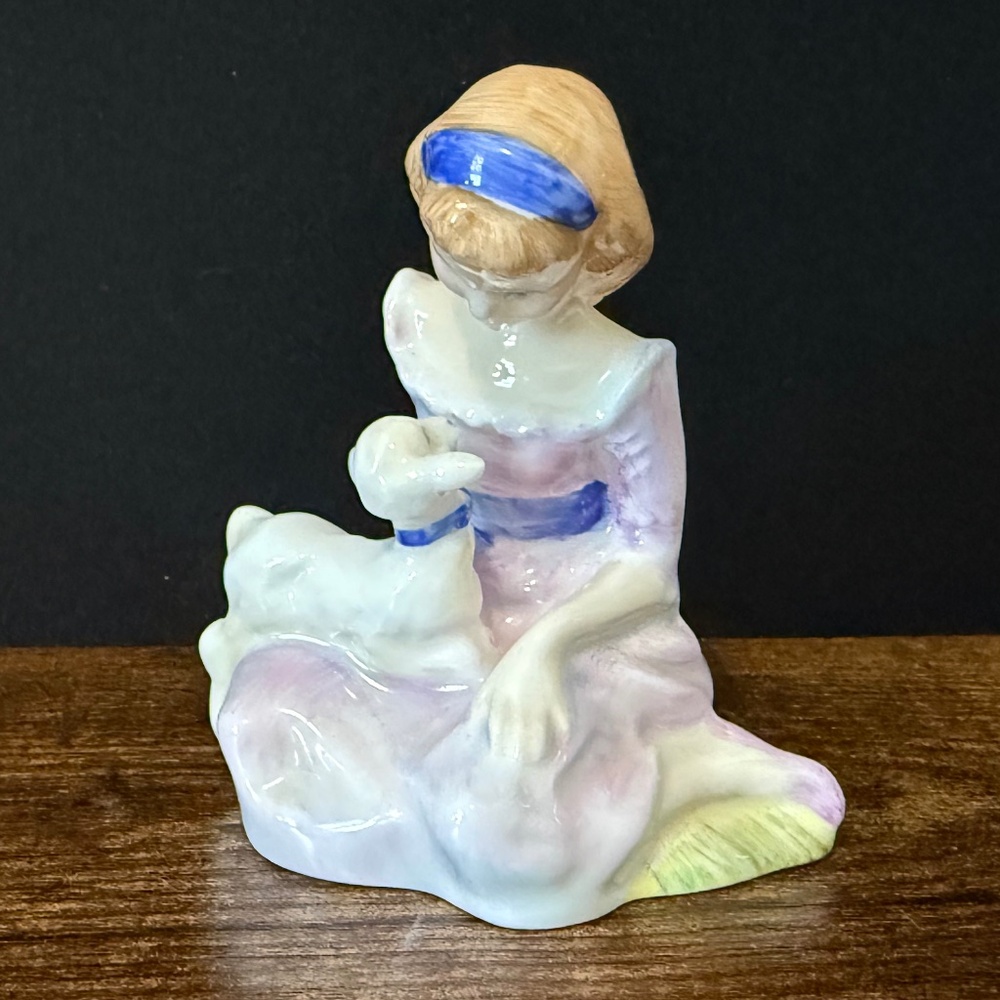 ROYAL DOULTON “Mary Had A Little Lamb” Figurine - Picture 5 of 11